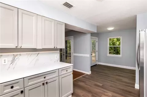 Entry Way - 6705 Thoroughbred Ct, Mobile, AL 36695 photo 2 of 3