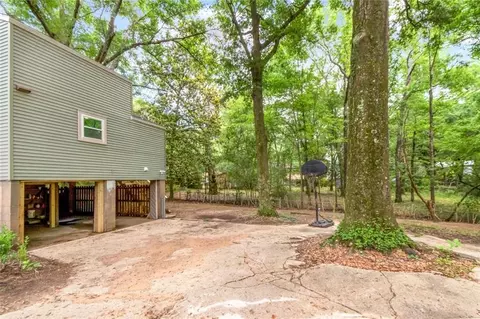 Exterior - 6705 Thoroughbred Ct, Mobile, AL 36695 photo 2 of 12