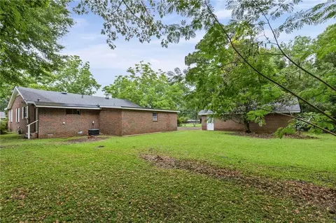 Exterior - 312 Sutherland Dr, Chickasaw, AL 36611 photo 5 of 6