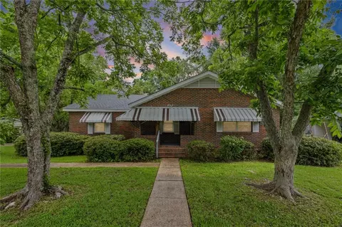 312 Sutherland Dr, Chickasaw, AL 36611