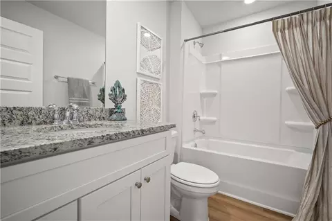 Bath - 10679 Relic Rd N, Mobile, AL 36608 photo 1 of 2