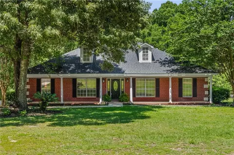 10500 Celeste Rd, Saraland, AL 36571