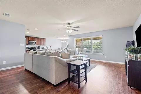 Living - 8405 Calgary Dr, Mobile, AL 36695 photo 2 of 2