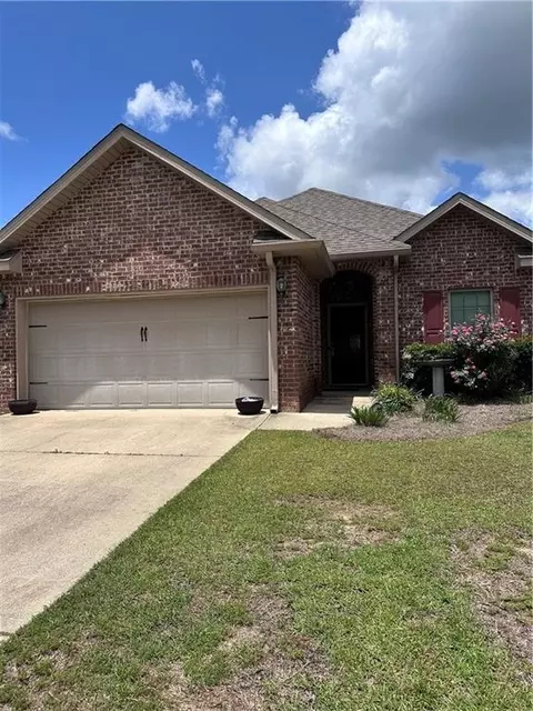 2432 Mckenzie Ct, Saraland, AL 36571