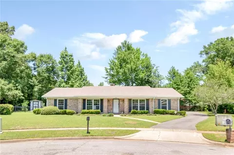 600 Burlington Ct, Mobile, AL 36608