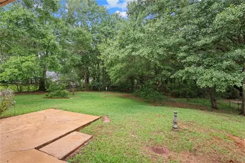 Exterior - 2602 Meadowview Dr, Mobile, AL 36695 photo 2 of 8