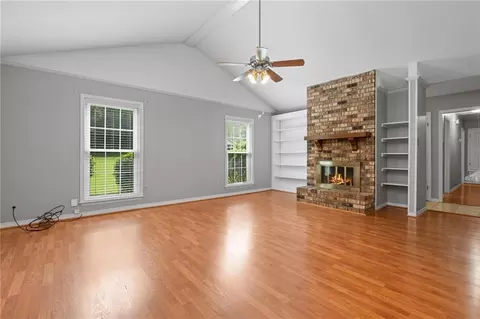 Living - 2602 Meadowview Dr, Mobile, AL 36695 photo 2 of 2