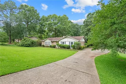 Exterior - 2602 Meadowview Dr, Mobile, AL 36695 photo 8 of 8