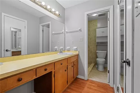 Bath - 2602 Meadowview Dr, Mobile, AL 36695 photo 2 of 3