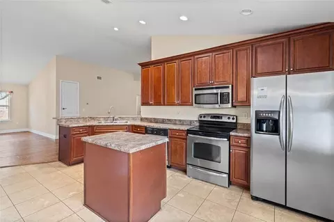 Kitchen - 2551 Bluebeard Ln E, Mobile, AL 36695 photo 2 of 4