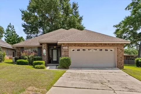 2551 Bluebeard Ln E, Mobile, AL 36695
