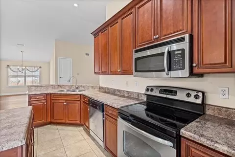 Kitchen - 2551 Bluebeard Ln E, Mobile, AL 36695 photo 3 of 4