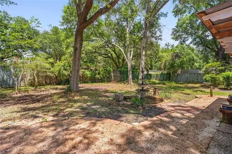 Exterior - 3806 Claridge Rd N, Mobile, AL 36608 photo 3 of 9