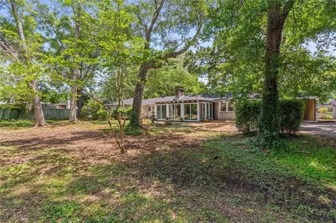 Exterior - 3806 Claridge Rd N, Mobile, AL 36608 photo 6 of 9