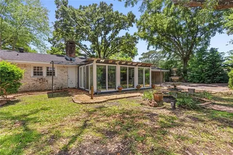 Exterior - 3806 Claridge Rd N, Mobile, AL 36608 photo 4 of 9