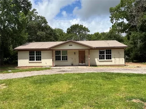 3002 Cottage Knoll Dr, Mobile, AL 36695