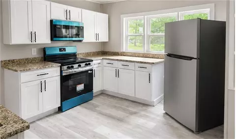 Kitchen - 300 3rd Ave, Chickasaw, AL 36611 photo 1 of 1