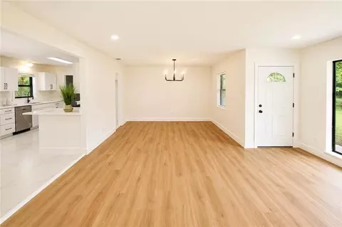 Living - 1108 Chalet Dr E, Mobile, AL 36608 photo 3 of 9