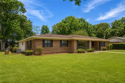 Exterior - 1108 Chalet Dr E, Mobile, AL 36608 photo 2 of 6