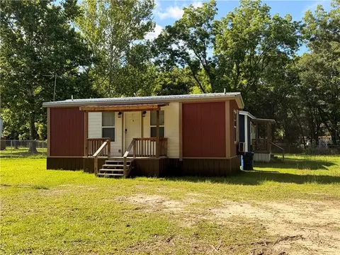 7710 Pecan Dr S, Irvington, AL 36544