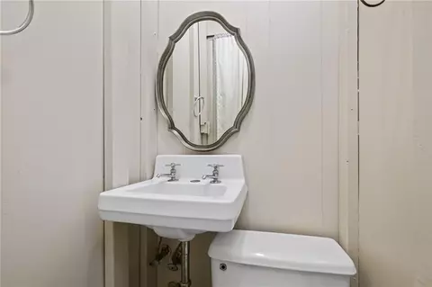 Bath - 117 Vanderbilt Dr, Mobile, AL 36608 photo 3 of 3