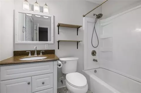 Bath - 117 Vanderbilt Dr, Mobile, AL 36608 photo 1 of 3