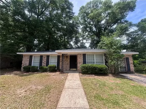 117 Vanderbilt Dr, Mobile, AL 36608