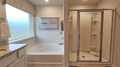 Bath - 8123 David Mccampbell Dr, Mobile, AL 36619 photo 2 of 3