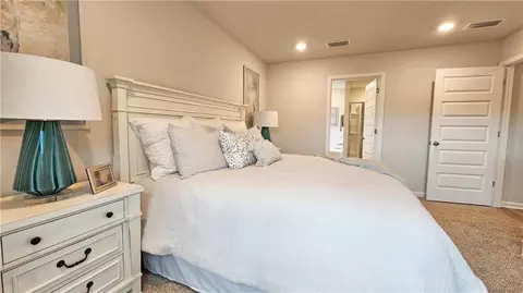Bedroom - 8123 David Mccampbell Dr, Mobile, AL 36619 photo 3 of 6