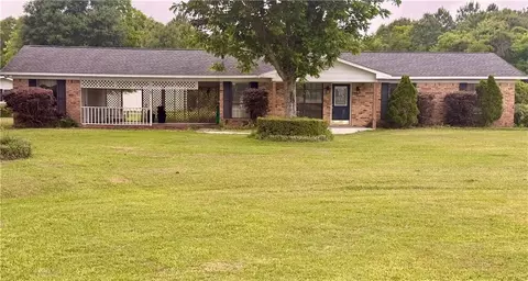10046 Woodie Ln, Irvington, AL 36544