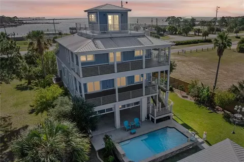 508 Lemoyne Dr, Dauphin Island, AL 36528