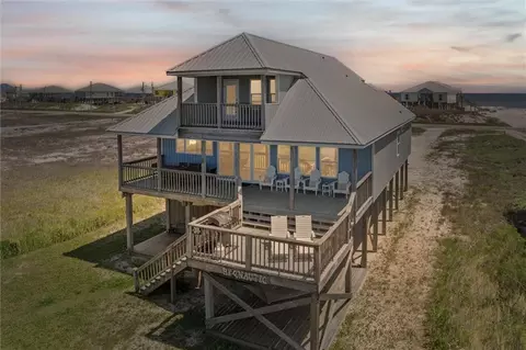 2802 Bienville Blvd, Dauphin Island, AL 36528