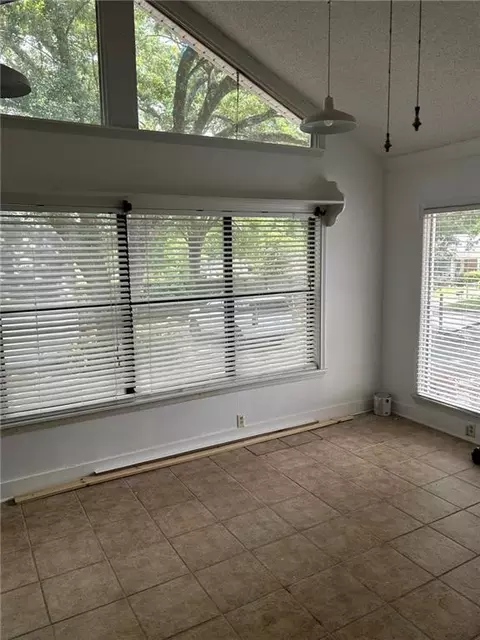 Living - 3927 Moffett Rd, Mobile, AL 36618 photo 1 of 1