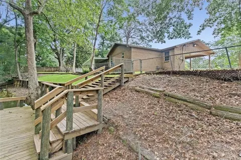 Exterior - 2012 Archer Ln, Mobile, AL 36605 photo 3 of 5