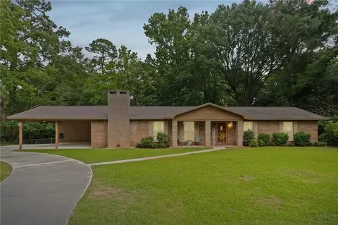 Exterior - 2012 Archer Ln, Mobile, AL 36605 photo 2 of 5