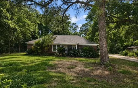 6830 Hayfield Cir W, Theodore, AL 36582
