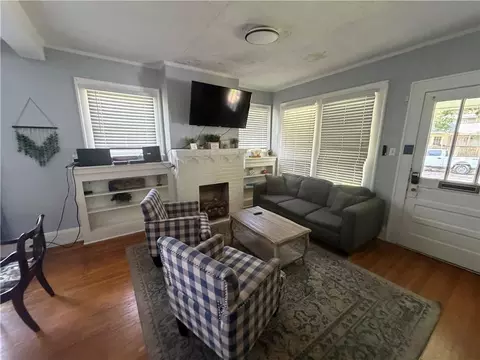 Living - 182 Williams St, Mobile, AL 36606 photo 1 of 1