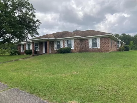 20760 3rd St N, Citronelle, AL 36522