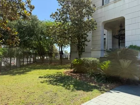 Exterior - 753 St Francis St #2003A, Mobile, AL 36602 photo 4 of 8