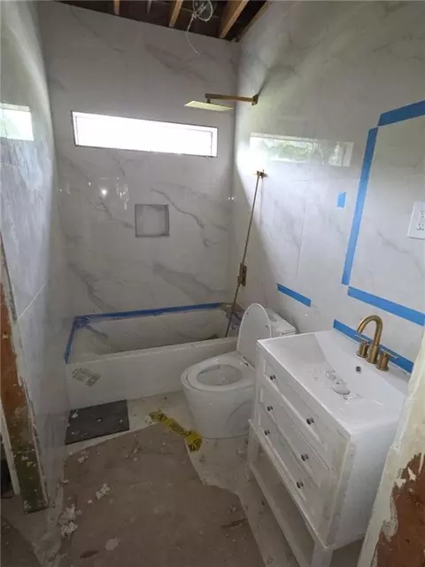 Bath - 2975 Branson Ct E, Mobile, AL 36695 photo 1 of 1