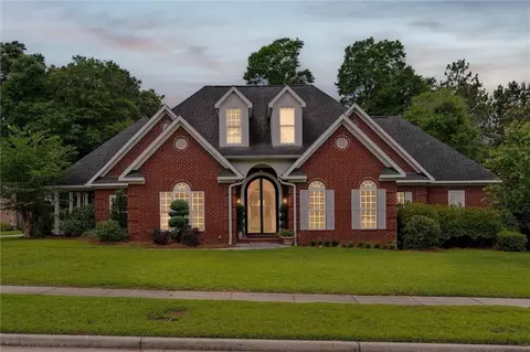 1622 Stone Hedge Dr W, Mobile, AL 36695
