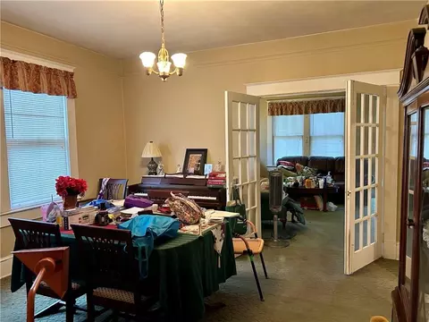Dining - 300 Stocking St, Mobile, AL 36604 photo 4 of 4
