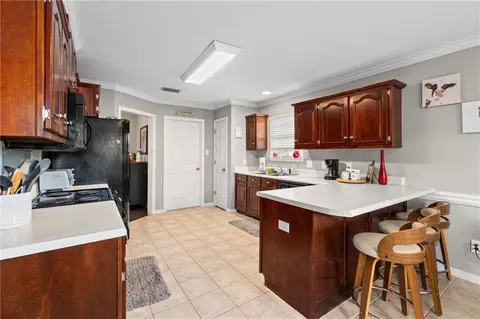 Kitchen - 6335 Johnston Ln, Mobile, AL 36609 photo 2 of 3