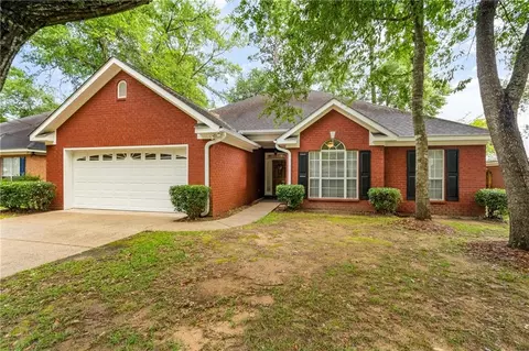 6335 Johnston Ln, Mobile, AL 36609
