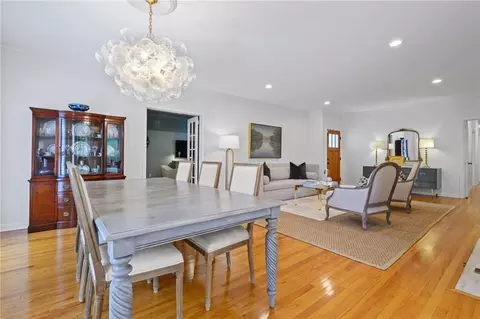 Dining - 13 Wimbledon Dr E, Mobile, AL 36608 photo 1 of 5