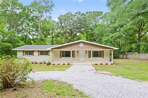 7060 N Lake Rd, Mobile, AL 36605