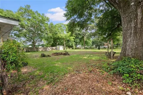 Exterior - 5417 Windmill Dr, Mobile, AL 36693 photo 3 of 6