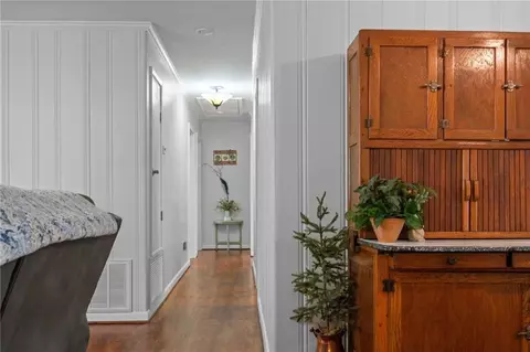 Entry Way - 5417 Windmill Dr, Mobile, AL 36693 photo 2 of 2