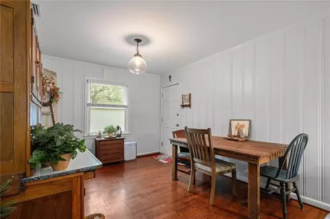 Dining - 5417 Windmill Dr, Mobile, AL 36693 photo 1 of 1