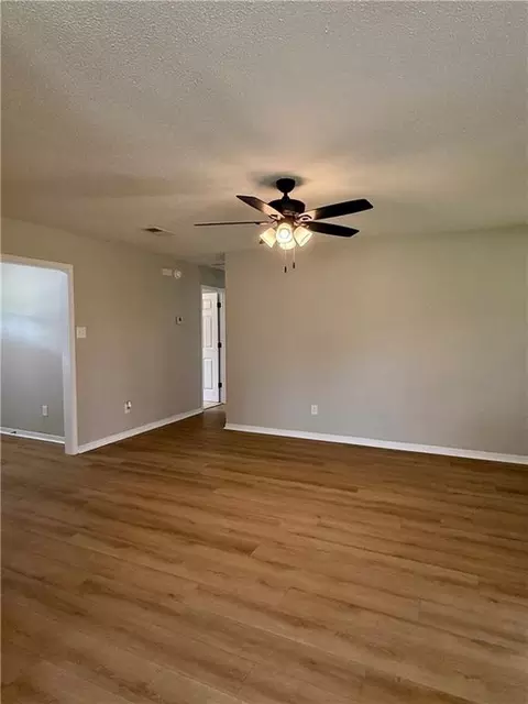 Living - 4530 Schillinger Rd S, Mobile, AL 36619 photo 3 of 3